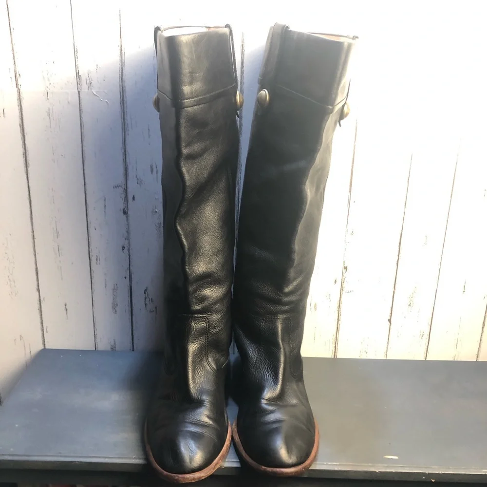 Black Leather Knee-High Boots - Picture 6 of 11